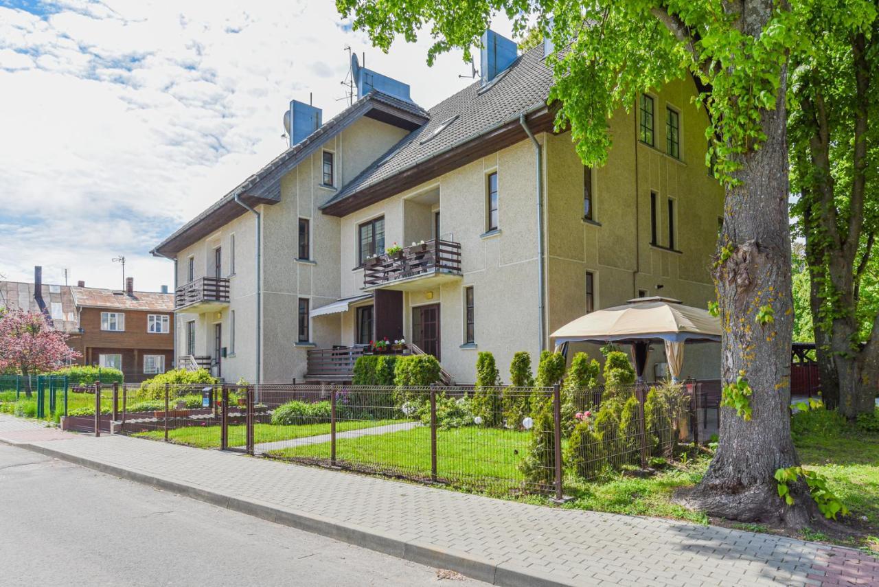 Medziotoju Apartment In Old City Palanga Exterior photo